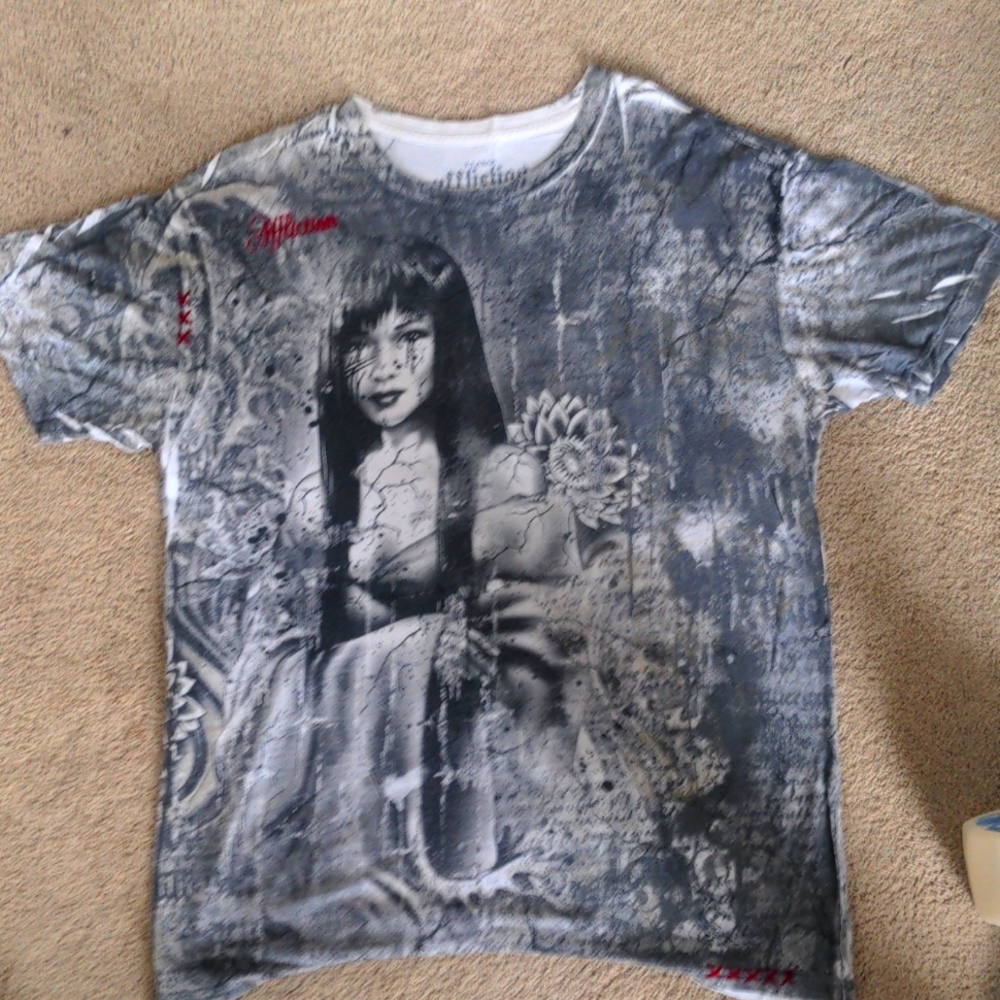 Affliction XL T-shirt - Made from bamboo extremely soft!!